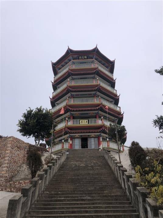 摘星楼（湖北省黄梅县蔡山镇历史重建景点）