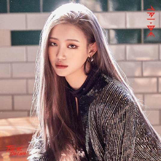 金贤彬（韩国流行乐女歌手、韩国女子唱跳组合TRI.BE成员）