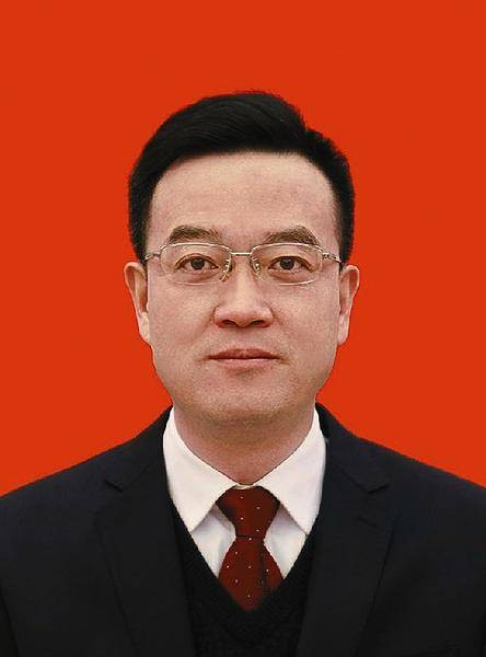 徐荣（湖北医药学院党委常委、纪委书记）