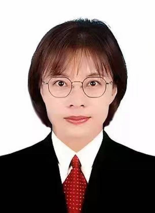 白燕（新疆维吾尔自治区泽普县人民政府原党组成员、副县长）