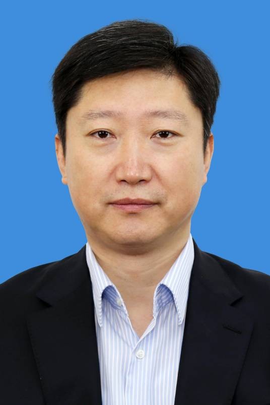 李江（上海工程技术大学党委原书记）