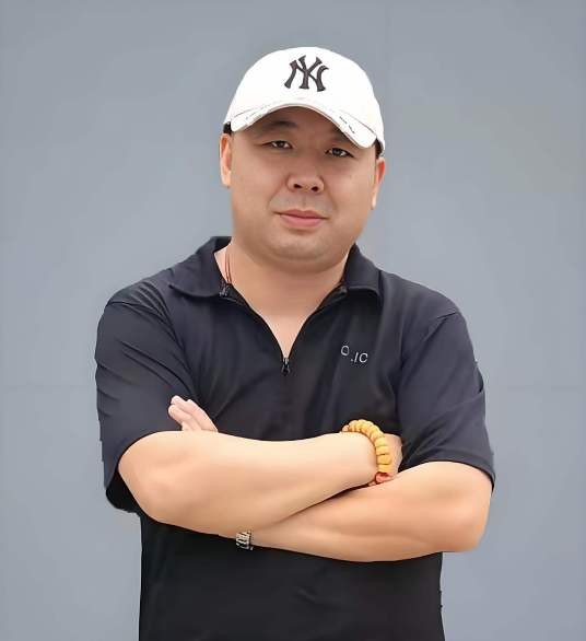 白涛(中国内地资深配音男演员)