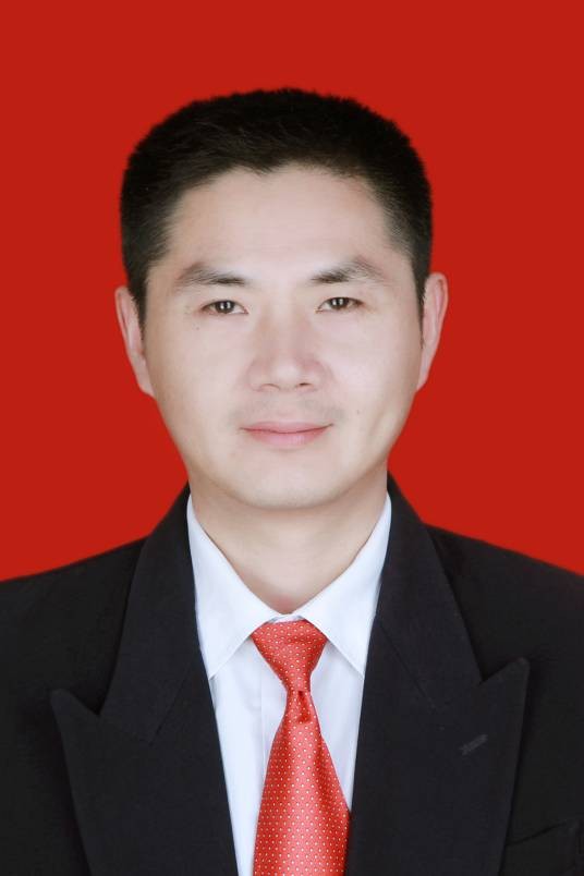 毛新民(湖北省通城县住房和城乡建设局党组成员、副局长、四级主任科员)