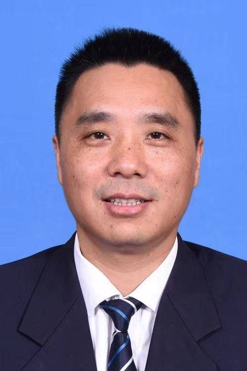 潘晓峰(浙江省宁波市商务局党组成员、副局长、新闻发言人)