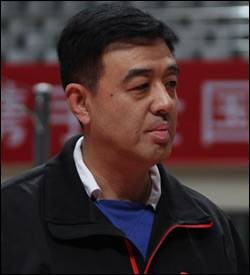 张立明(上海光明优倍女排助理教练)