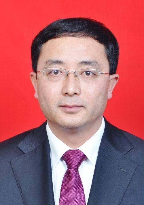 刘纯（贵州省六盘水市人大常委会党组副书记、副主任）