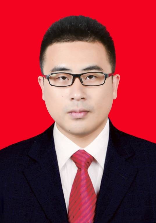 郑洋（四川省洪雅县七里坪镇党委书记）