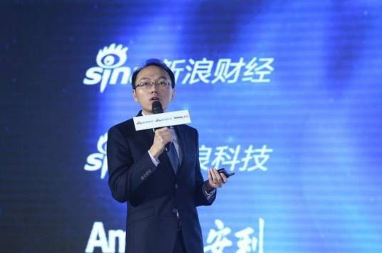 杨俊（中国浙江大学教授、原南开大学创业研究中心主任）