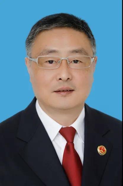 陈东旭（镇江市人民检察院检察委员会委员、检察员）