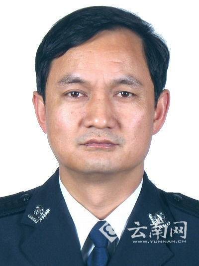李刚(云南警官学院正厅长级干部)