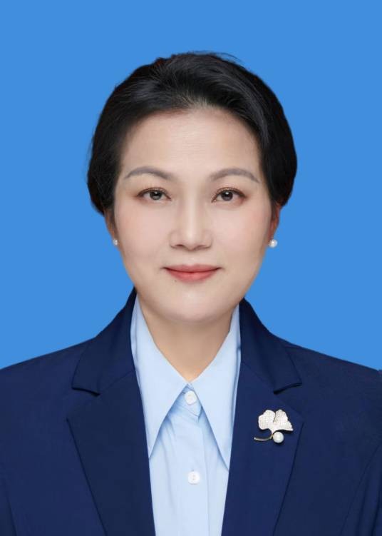 李敏（四川省妇女联合会党组成员、副主席，四川省总工会兼职副主席）