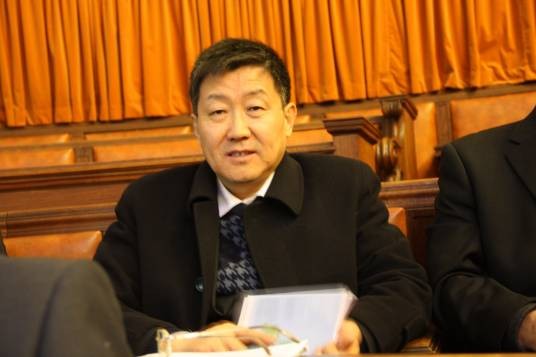 张曙光(北京师范大学哲学与社会学学院教授)
