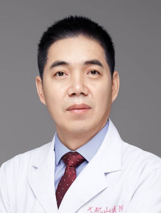 刘少峰(皖南医科大学第一附属医院(弋矶山医院)耳鼻喉科主任医师,耳显微外科、耳内镜、人工耳蜗植入专家)