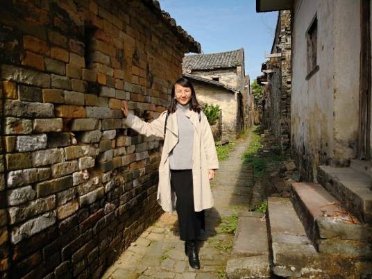 周晓芳（中国华南师范大学旅游学院副教授）