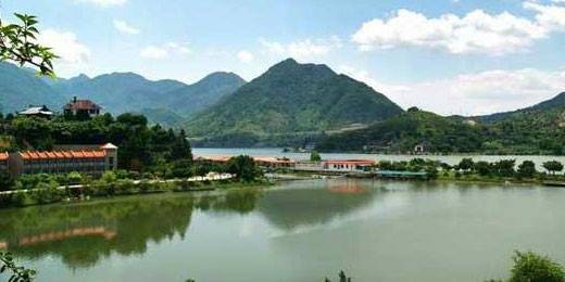 金水湖度假娱乐山城