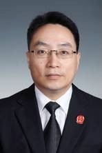 杨路（上海国盛（集团）有限公司总法律顾问兼董事会秘书）