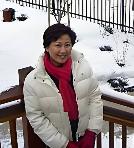 张晓明（上海戏剧学院教授）