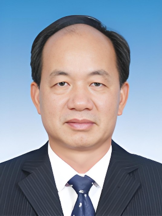 张新文（广东省惠州市龙门县政协党组成员）