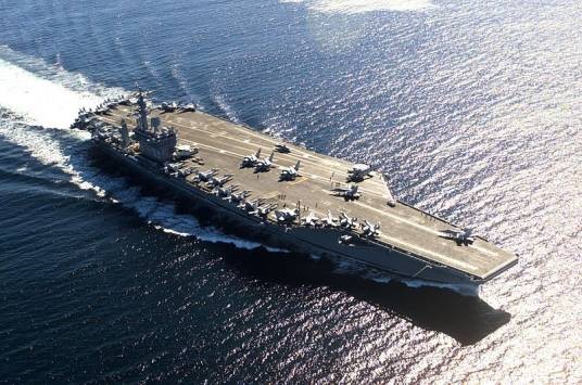 尼米兹号航空母舰（美国尼米兹级航空母舰首舰(CVN-68)）