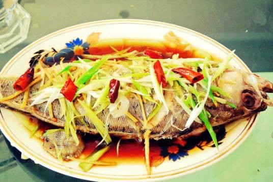 清蒸鲈鱼（菜品）