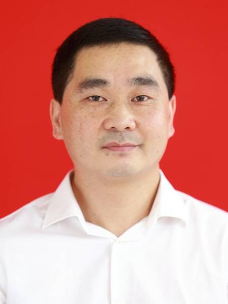 王学斌（四川省内江市威远县人大常务委员会主任）
