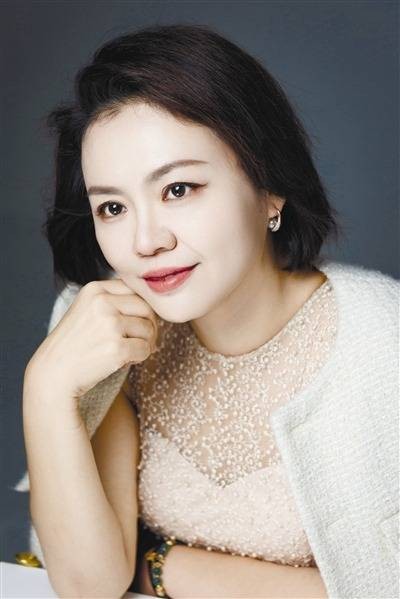 吕洋（天津电台女主持人）