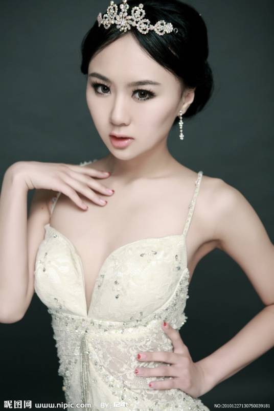 白莫菲