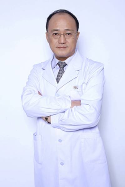 邱立东（北京圣嘉新医疗美容医院副主任医师）