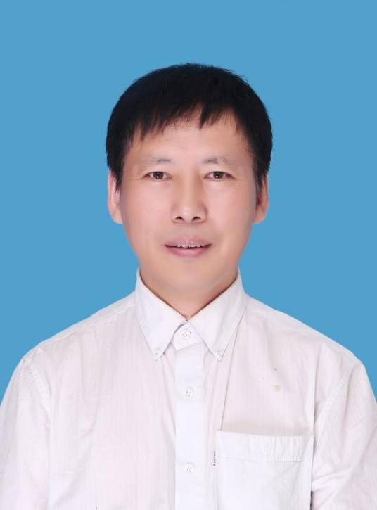 唐洪波（原沈阳工业大学教授、泉州职业技术大学化工类专业带头人）