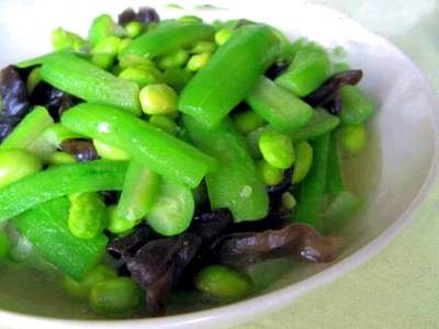 丝瓜炒毛豆