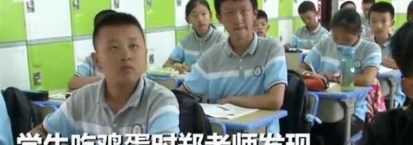 初一的学生不会剥鸡蛋：别让你今天的溺爱，成为明天悔恨的泪水