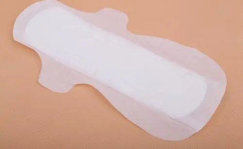 高洁丝回应卫生巾被曝有黄色污染物,客服称需产品检测,事件后续如何进展?