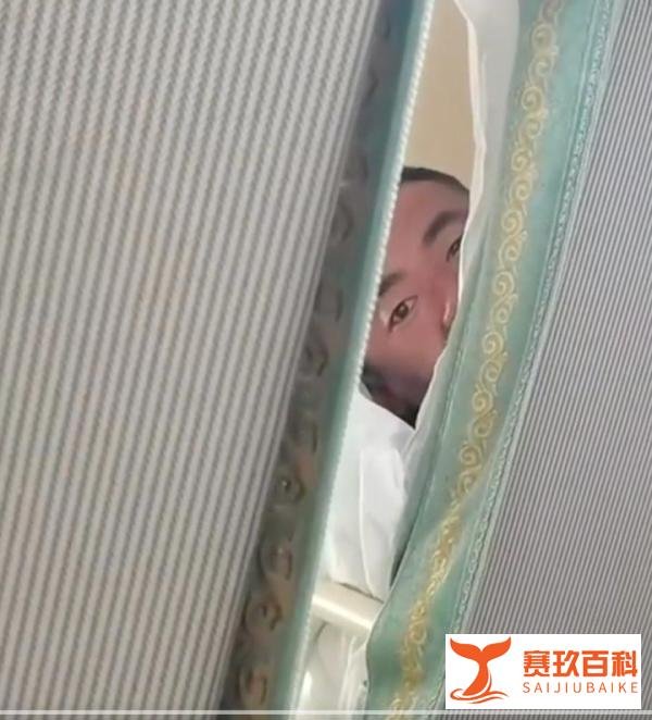 女子称火车上被上铺男子凝视1小时，12306回应：可找列车员换铺位