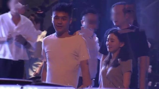 江铠同新恋情疑曝光，新男友长得帅又有钱，是何方神圣？
