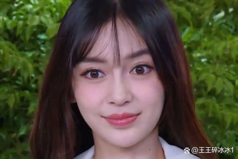 杨颖早年日本节目被扒,没有任何特效下,整没整容一眼便知,她整容了吗?