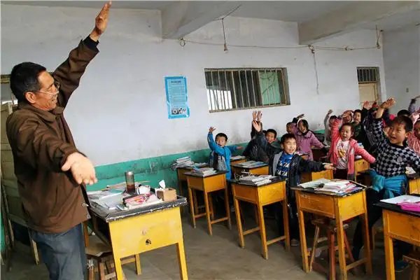 媒体谈:中小学教师“职称新政”,改革后,薪资待遇有变高吗