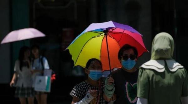 高温范围广，南方暴雨多，今年的气候为何“水深火热”