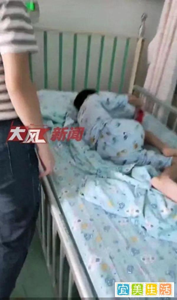 兄妹喝奶奶捡回饮料中毒:或为投毒