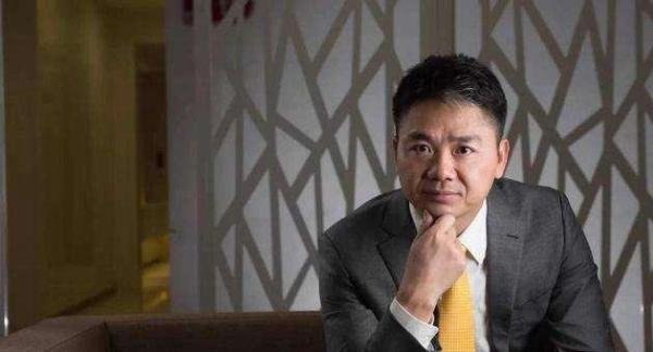 刘强东卸任京东法定代表人、执行董事、总经理,仍保有79%投票权