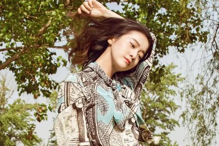 辛芷蕾:这个手确实容易滑,你还知道哪些明星也曾手滑点赞过八卦新闻?