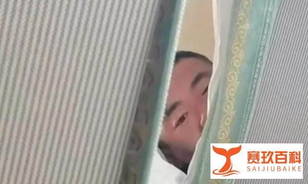 女子称火车上被上铺男子凝视1小时，12306回应：可找列车员换铺位