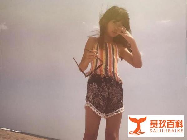 曹格女儿Grace长大了！包包萌娃变长腿美少女...