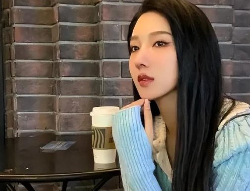 都美竹发文回怼造谣者:吃人血馒头的钱,让你们吐出来,她经历了什么?