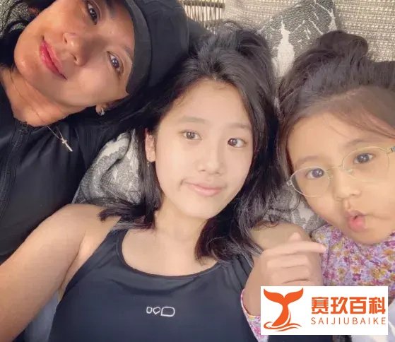 贾静雯大女儿梧桐妹被陌生人威胁，目前已经报警，对方辱骂她是荡妇