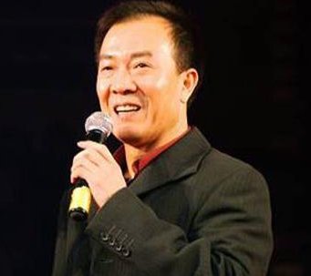 2007年侯耀文去世,前妻袁茵嫁给戴志诚,为何被郭德纲用段子暗讽?