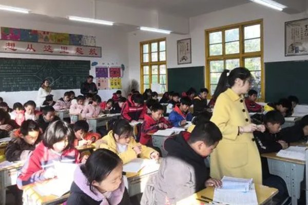 用叮嘱造句