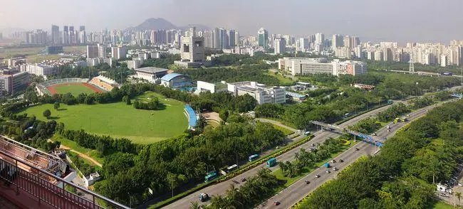 深圳大学讲师因交不起网费向校方求助，背后究竟有何猫腻？