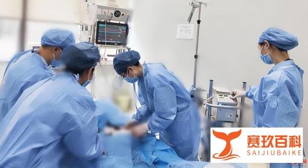 别再当“夜猫子”！长期熬夜打游戏，17岁少年多病齐发健康“大崩盘”