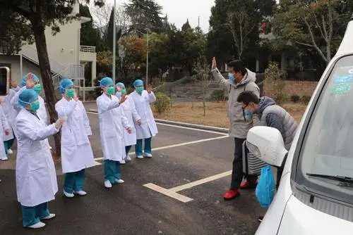三条传播链曝光，厦门出现1传32，为何会出现超级传播者？