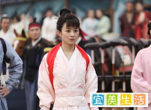 微博设置仅半年可见，取关前经纪人，赵丽颖被各种议论在所难免